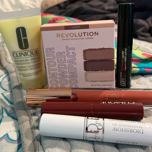 Clinique & Drawbertson Vibrant Floral  Makeup Pouch with 6 pieces..Clinique🔺Dior - Picture 6 of 6